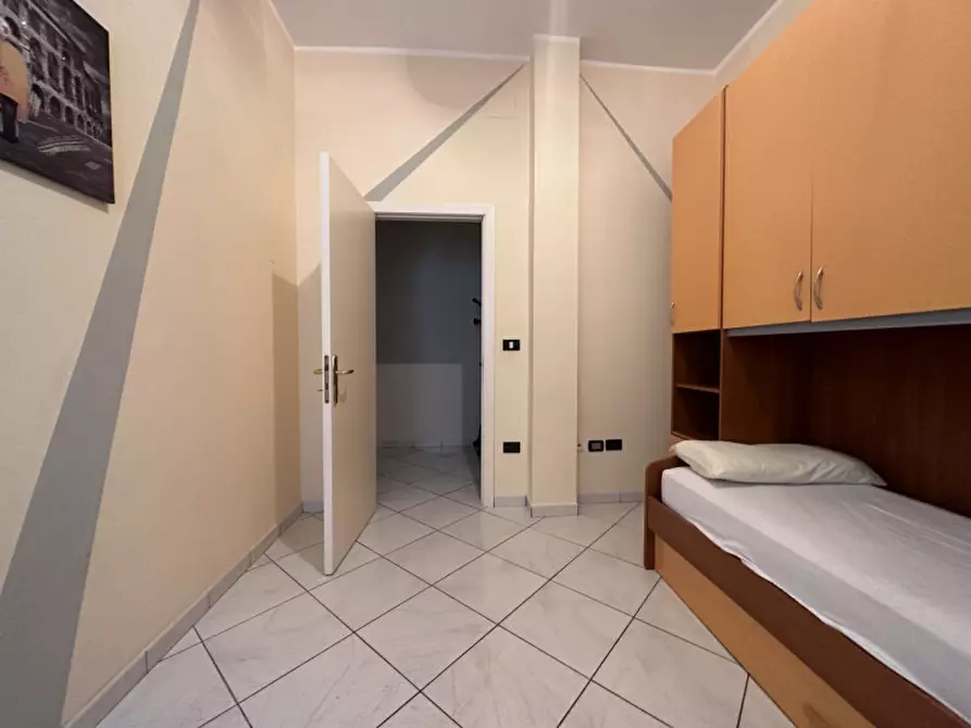 Immagine 11 di Appartamento in vendita  a Senigallia