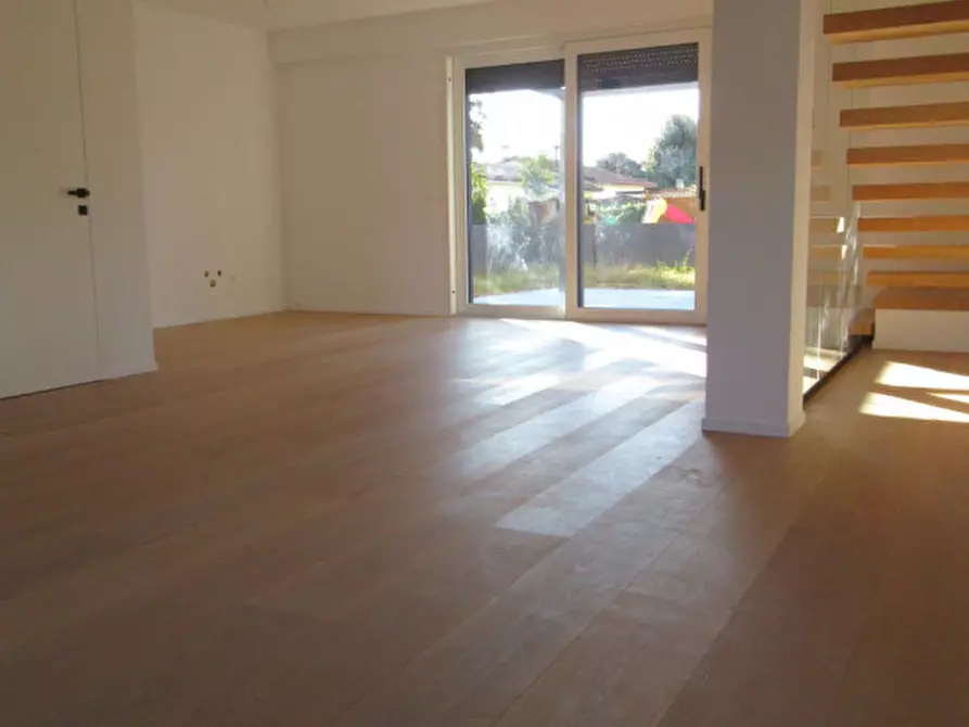 Immagine 4 di Casa bifamiliare in vendita  in via castel bonomio a Arcade