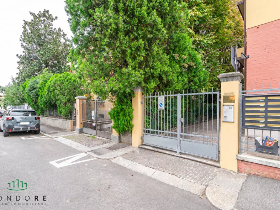 Immagine 5 di Appartamento in affitto  in VIA ALIDOSI 15 a Bologna