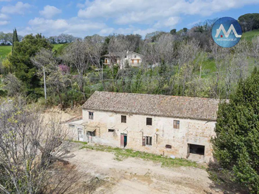 Immagine 6 di Rustico / casale in vendita  a Pesaro