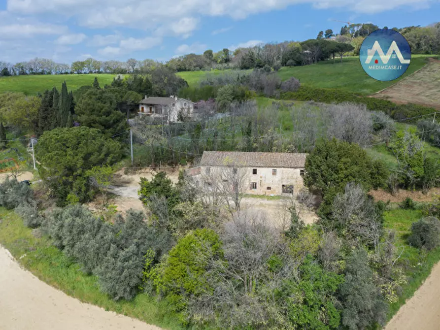 Immagine 7 di Rustico / casale in vendita  a Pesaro