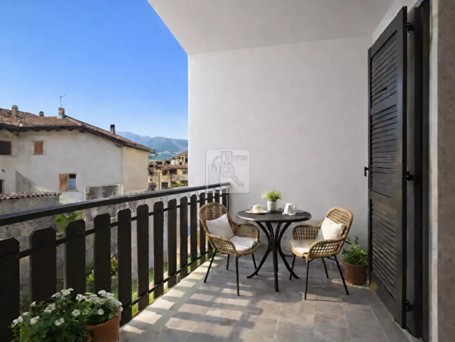 Immagine 3 di Appartamento in vendita  in Piazza Cesare Battisti a Cavedine