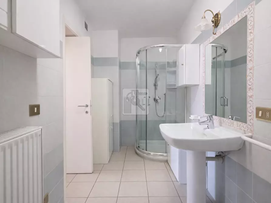 Immagine 11 di Appartamento in vendita  in Piazza Cesare Battisti a Cavedine