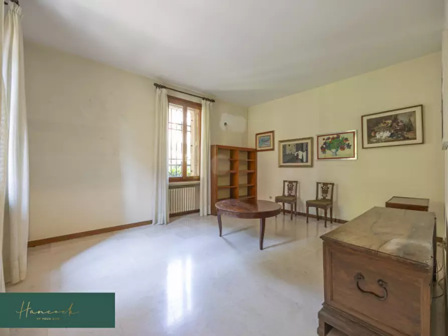 Immagine 11 di Villa in vendita  in Via Ciro Menotti a Verona