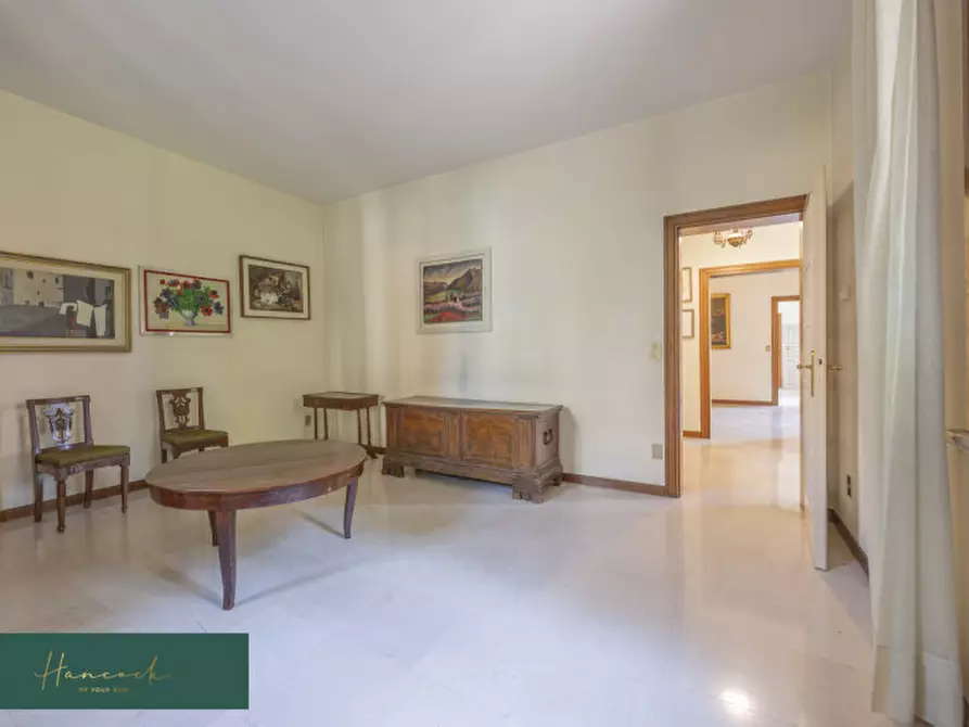Immagine 13 di Villa in vendita  in Via Ciro Menotti a Verona