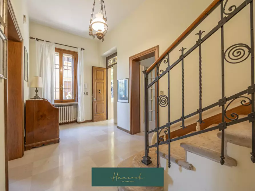 Immagine 16 di Villa in vendita  in Via Ciro Menotti a Verona