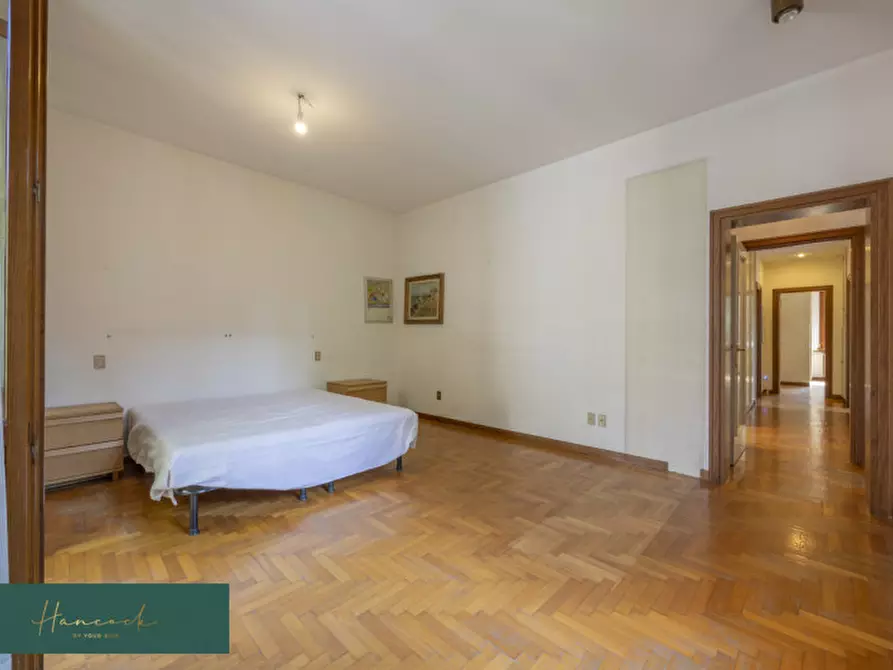 Immagine 22 di Villa in vendita  in Via Ciro Menotti a Verona