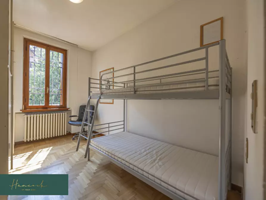 Immagine 25 di Villa in vendita  in Via Ciro Menotti a Verona