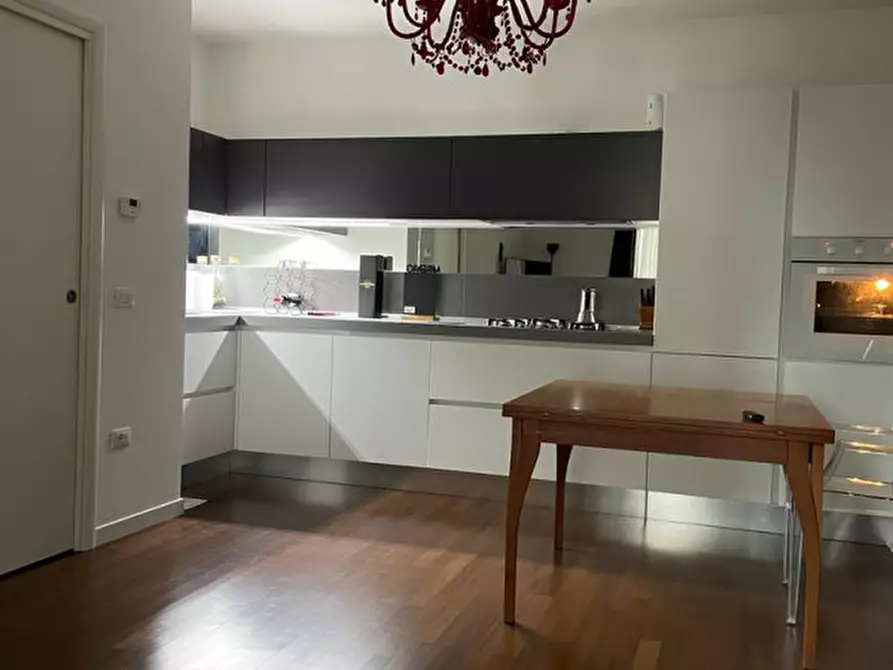Immagine 1 di Appartamento in vendita  in vai monte paularo a Venezia