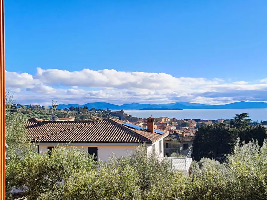 Immagine 2 di Villetta a schiera in vendita  a Passignano Sul Trasimeno