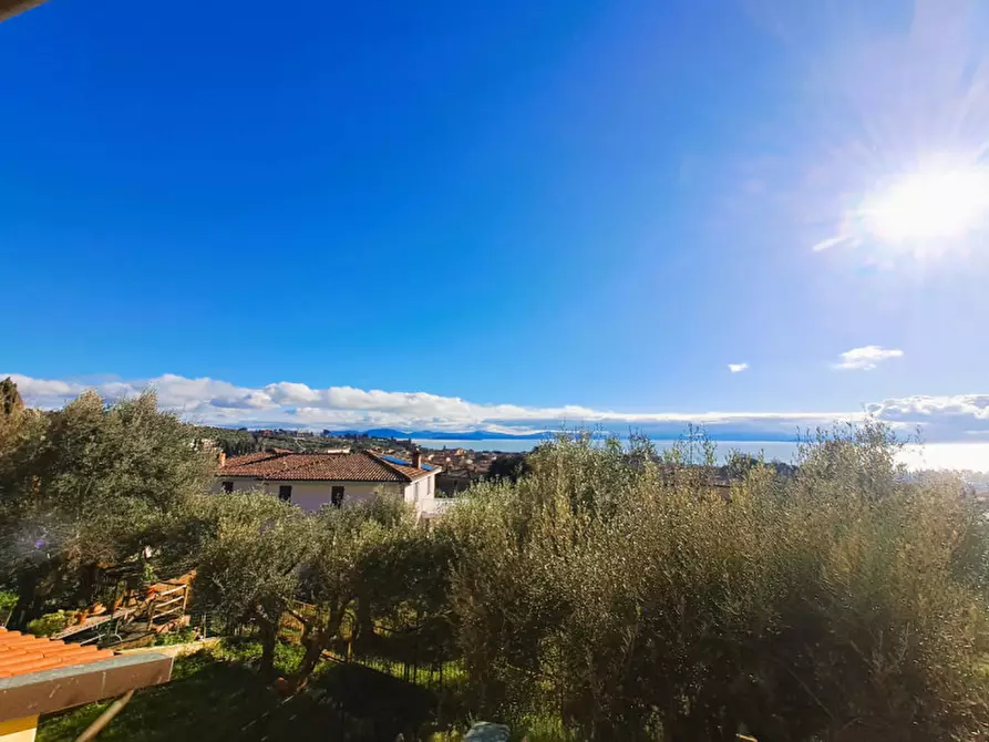 Immagine 9 di Villetta a schiera in vendita  a Passignano Sul Trasimeno