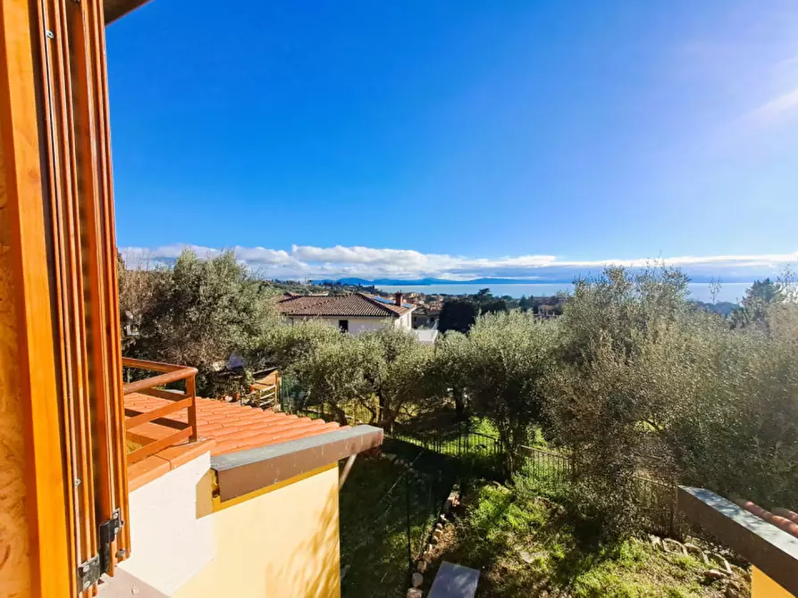 Immagine 13 di Villetta a schiera in vendita  a Passignano Sul Trasimeno