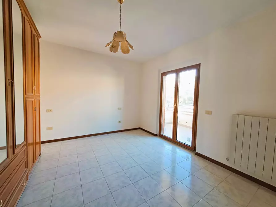 Immagine 17 di Villetta a schiera in vendita  a Passignano Sul Trasimeno