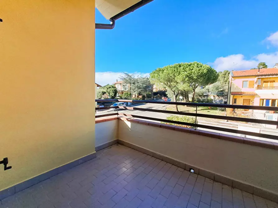 Immagine 19 di Villetta a schiera in vendita  a Passignano Sul Trasimeno