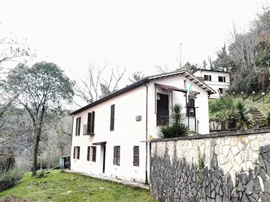 Immagine 1 di Villa in vendita  in Frazione di Nera Montoro a Narni