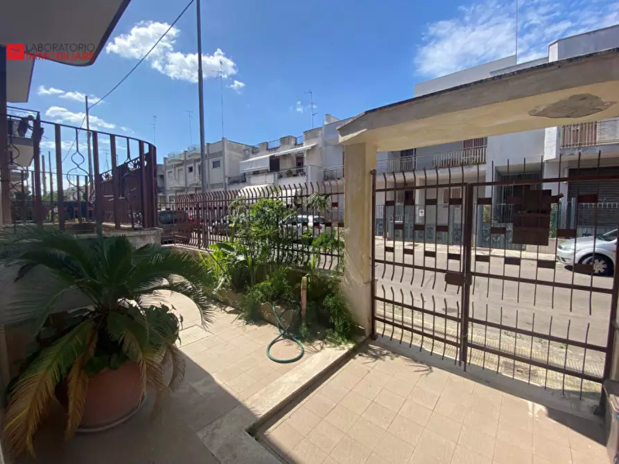 Immagine 1 di Villetta a schiera in vendita  in Via Storella a Lecce
