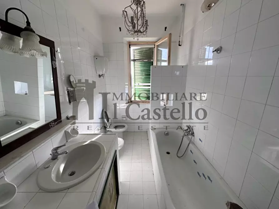 Immagine 11 di Appartamento in vendita  in Via Stazione di Panicale a Castiglione Del Lago