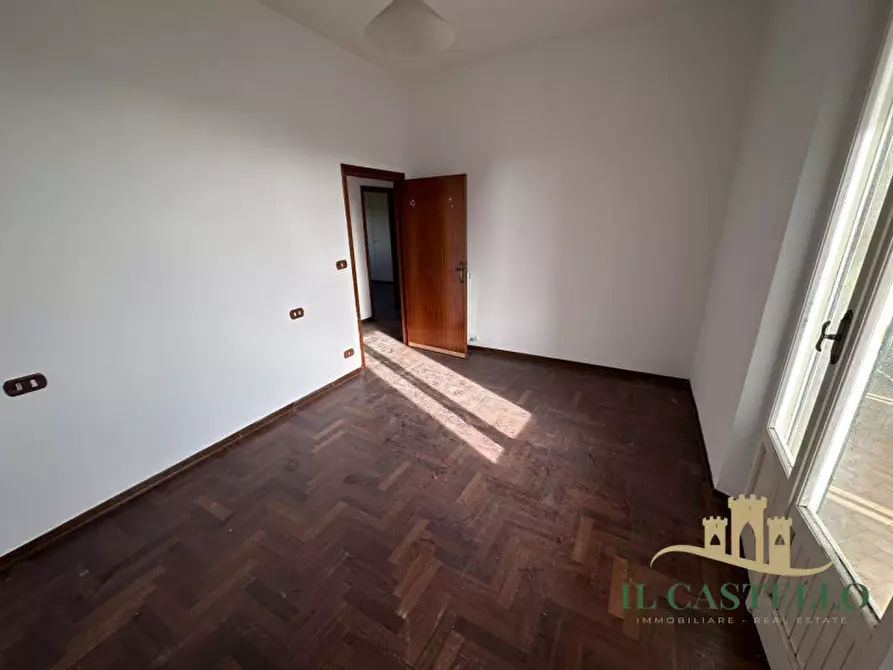 Immagine 11 di Appartamento in vendita  in Via Stazione di Panicale a Castiglione Del Lago