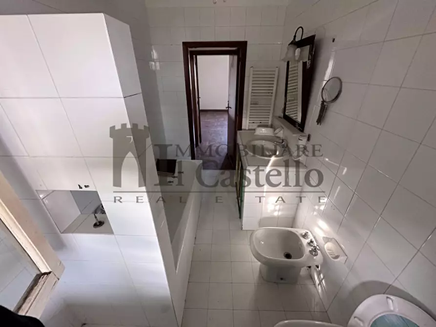 Immagine 12 di Appartamento in vendita  in Via Stazione di Panicale a Castiglione Del Lago