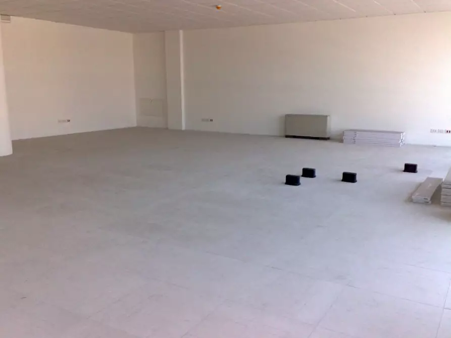 Immagine 3 di Ufficio in vendita  a Padova