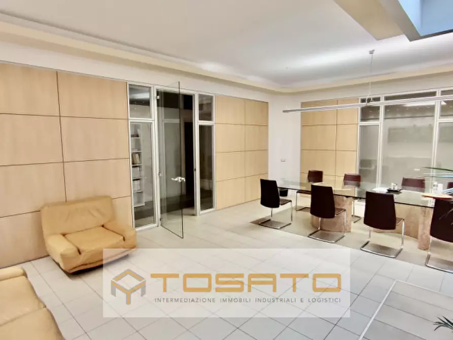 Immagine 2 di Ufficio in affitto  a Zevio