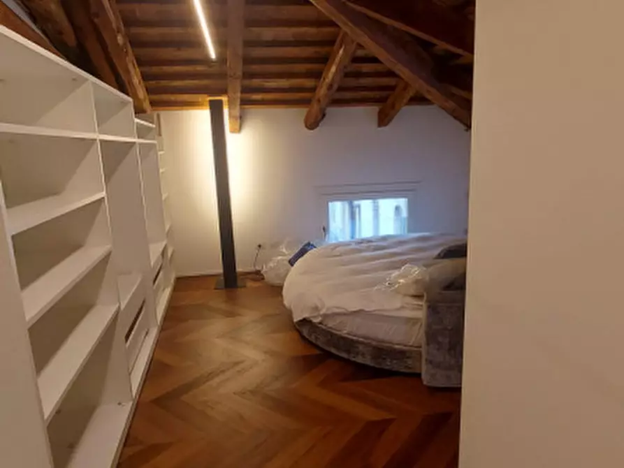 Immagine 33 di Appartamento in vendita  in via San Gaetano a Padova