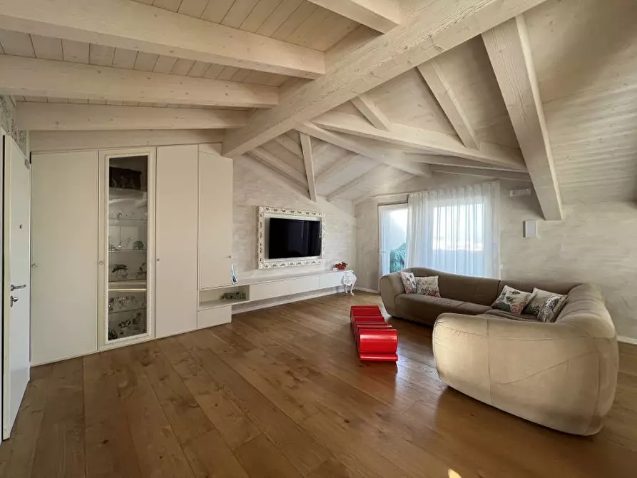 Immagine 4 di Attico in vendita  in Viale Amerigo Vespucci a Chioggia