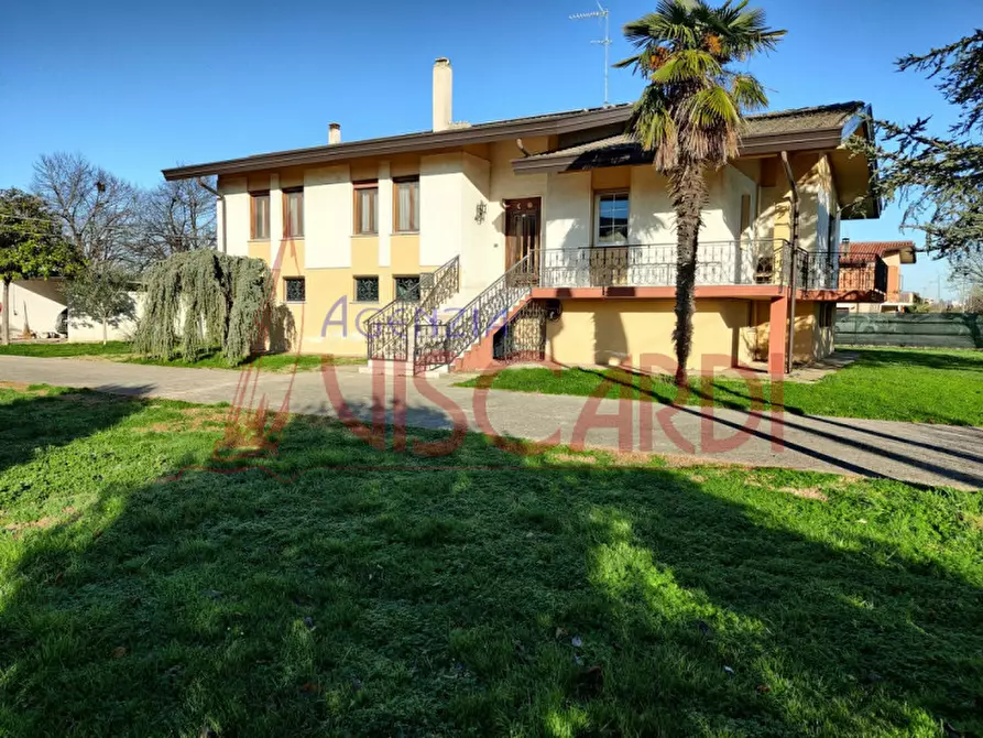 Immagine 1 di Villa in vendita  in Via Braida I^ a Eraclea