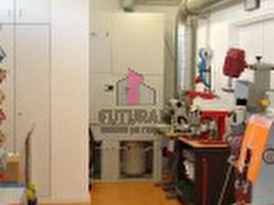Immagine 5 di Laboratorio in vendita  a Pernumia