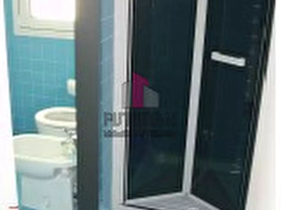 Immagine 8 di Laboratorio in vendita  a Pernumia