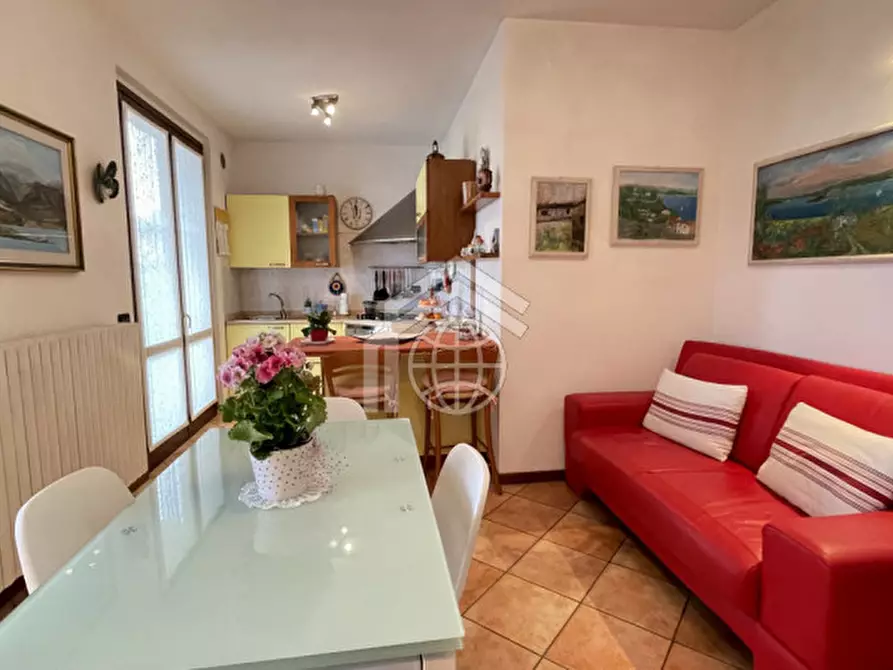 Immagine 9 di Appartamento in affitto  in via degli alpini a Manerba Del Garda