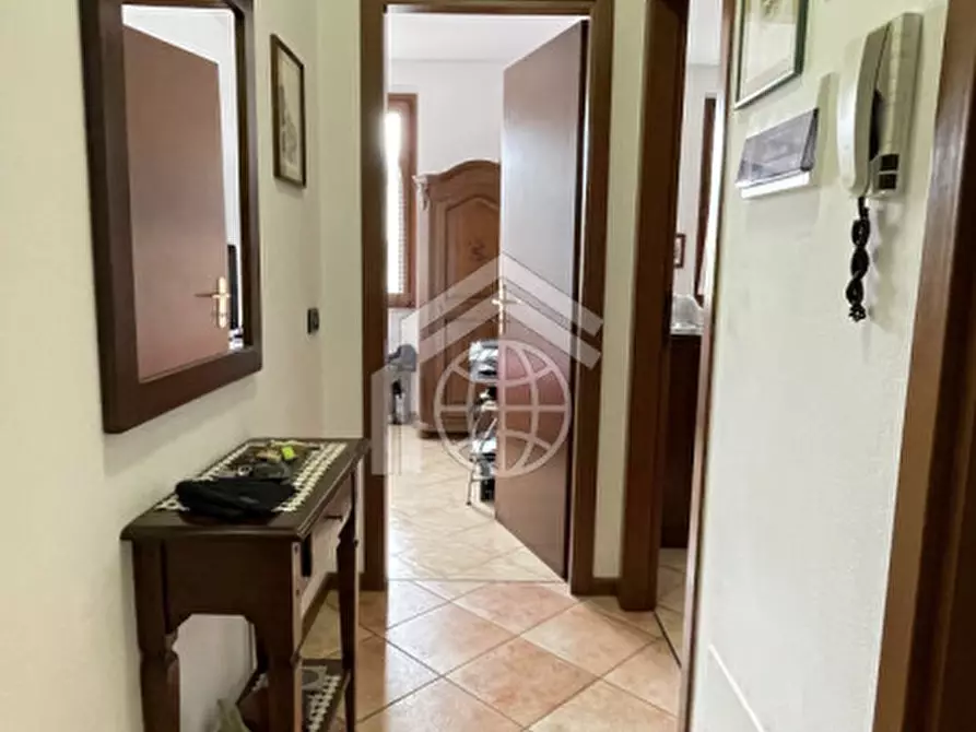 Immagine 17 di Appartamento in affitto  in via degli alpini a Manerba Del Garda