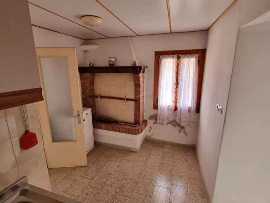 Immagine 11 di Rustico / casale in vendita  in via murale a Baone