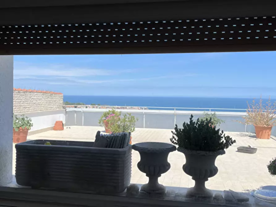 Immagine 9 di Attico in vendita  in via Salmoni a Ancona