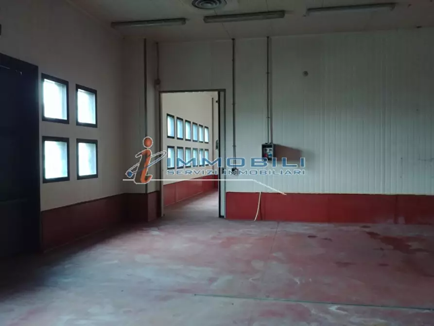 Immagine 9 di Magazzino in vendita  in VIA PRIMO MAGGIO a Bussero