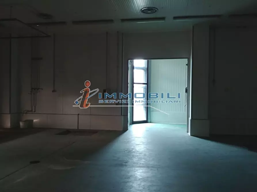 Immagine 22 di Magazzino in vendita  in VIA PRIMO MAGGIO a Bussero