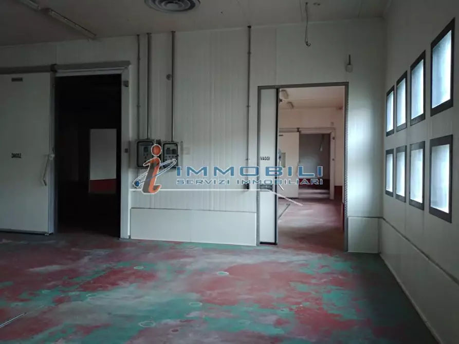 Immagine 4 di Laboratorio in vendita  in VIA PRIMO MAGGIO a Bussero