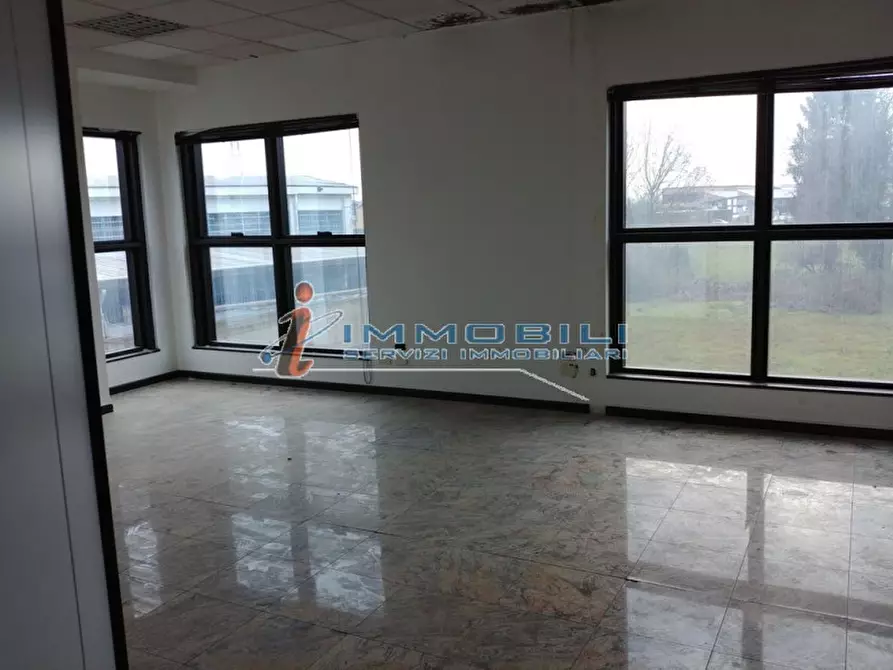 Immagine 20 di Laboratorio in vendita  in VIA PRIMO MAGGIO a Bussero