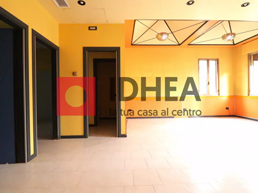 Immagine 4 di Attività commerciale in vendita  a Treviso