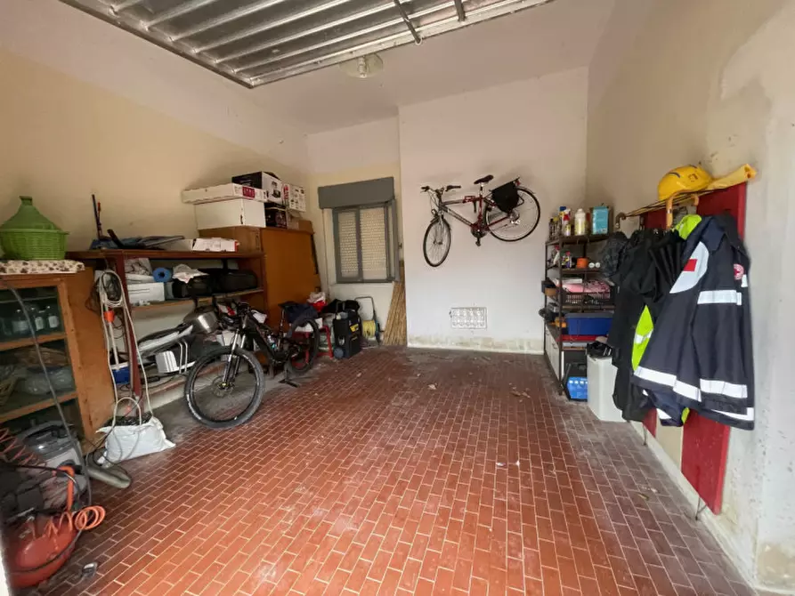 Immagine 11 di Appartamento in vendita  a Senigallia