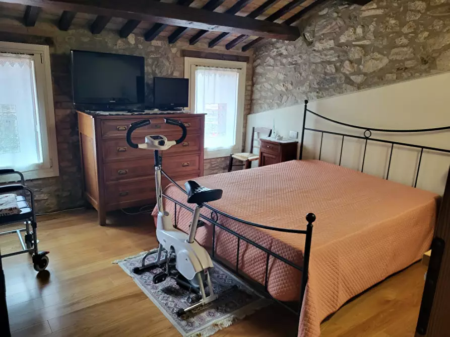 Immagine 1 di Villa in vendita  a Arqua' Petrarca