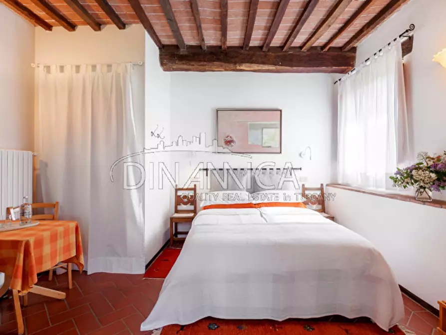 Immagine 31 di Agriturismo in vendita  a Pomarance