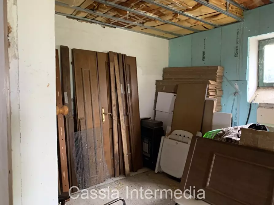 Immagine 9 di Casa bifamiliare in vendita  in Via Piancastagno a Sutri