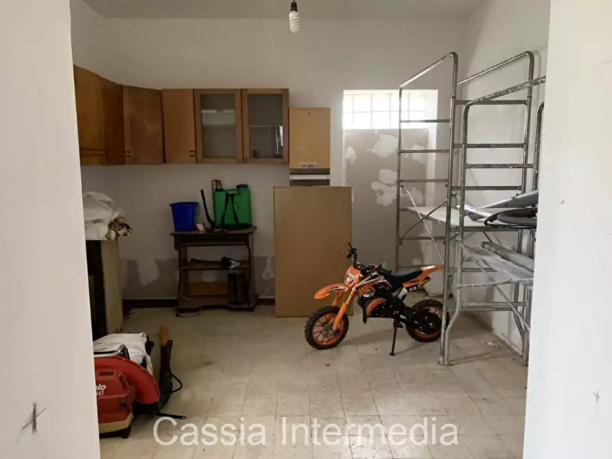 Immagine 10 di Casa bifamiliare in vendita  in Via Piancastagno a Sutri