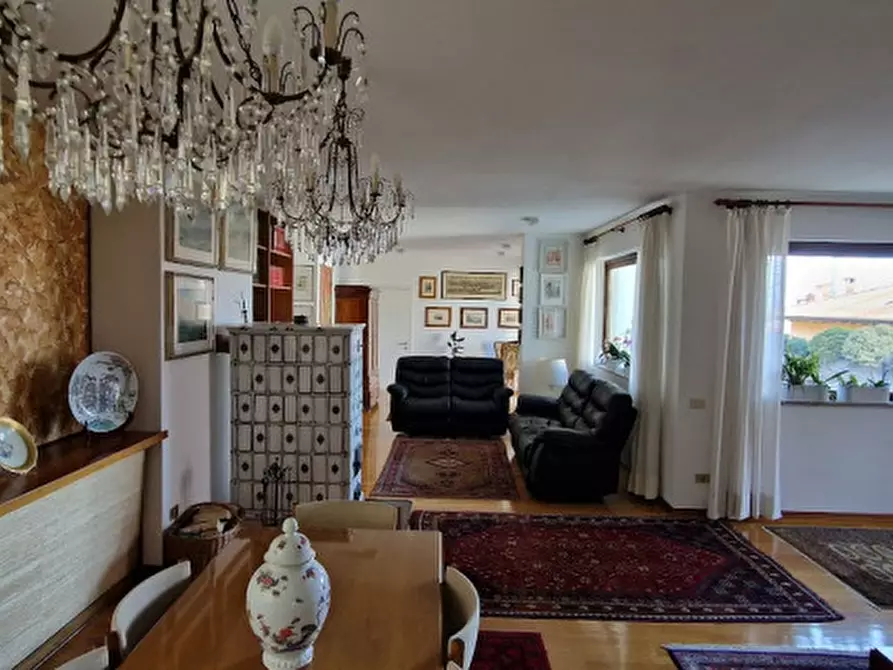 Immagine 4 di Villa in vendita  in via falzolgher a Trento