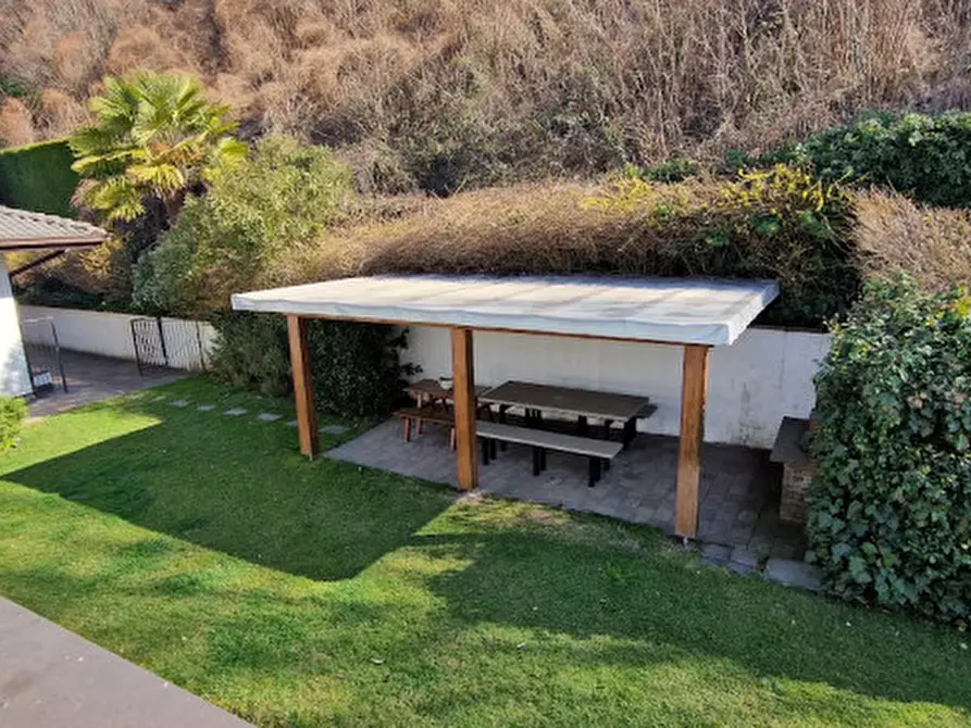 Immagine 5 di Villa in vendita  in via falzolgher a Trento