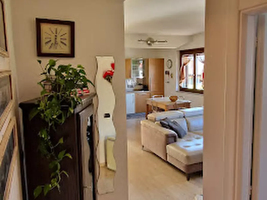 Immagine 13 di Villa in vendita  in via falzolgher a Trento