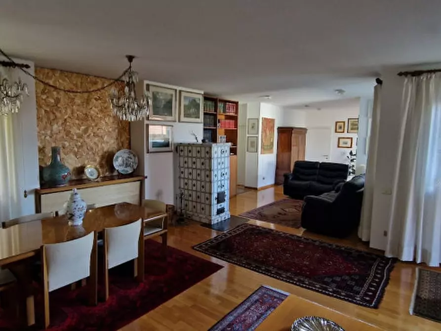 Immagine 17 di Villa in vendita  in via falzolgher a Trento