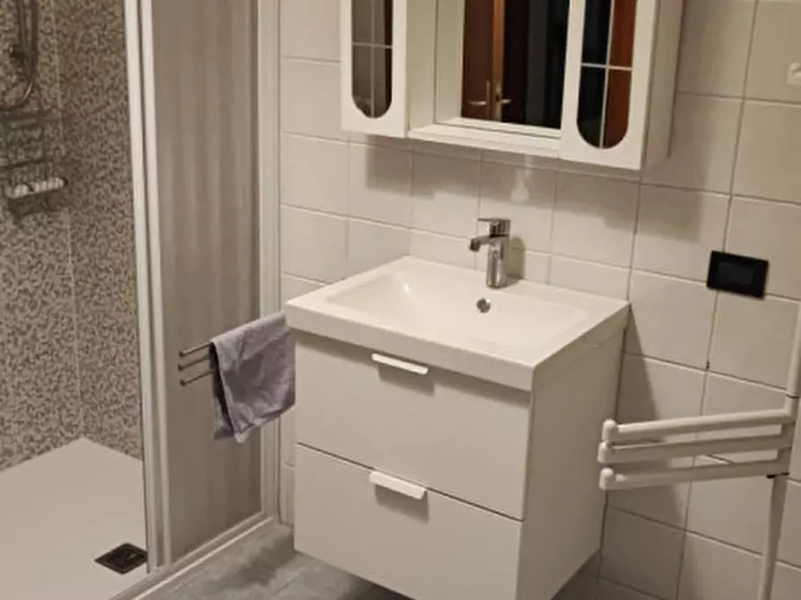 Immagine 8 di Camera in affitto  a Ponte San Nicolò