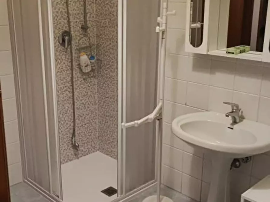 Immagine 9 di Camera in affitto  a Ponte San Nicolò